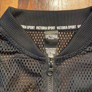 Sporting mesh black jacket
